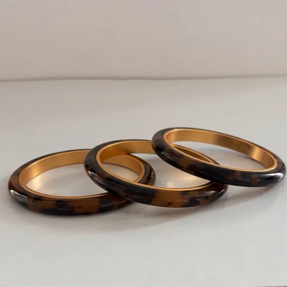 NWOT Set Of Three Julie Vos Madison Tortoiseshell Statement Bangles